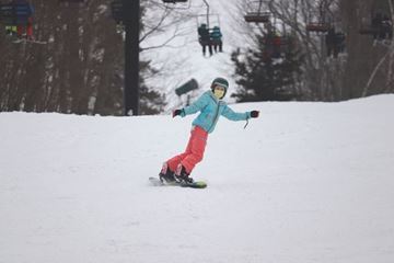 Picture of Mountain Cat Half Day Snowboard (ages 3-13)